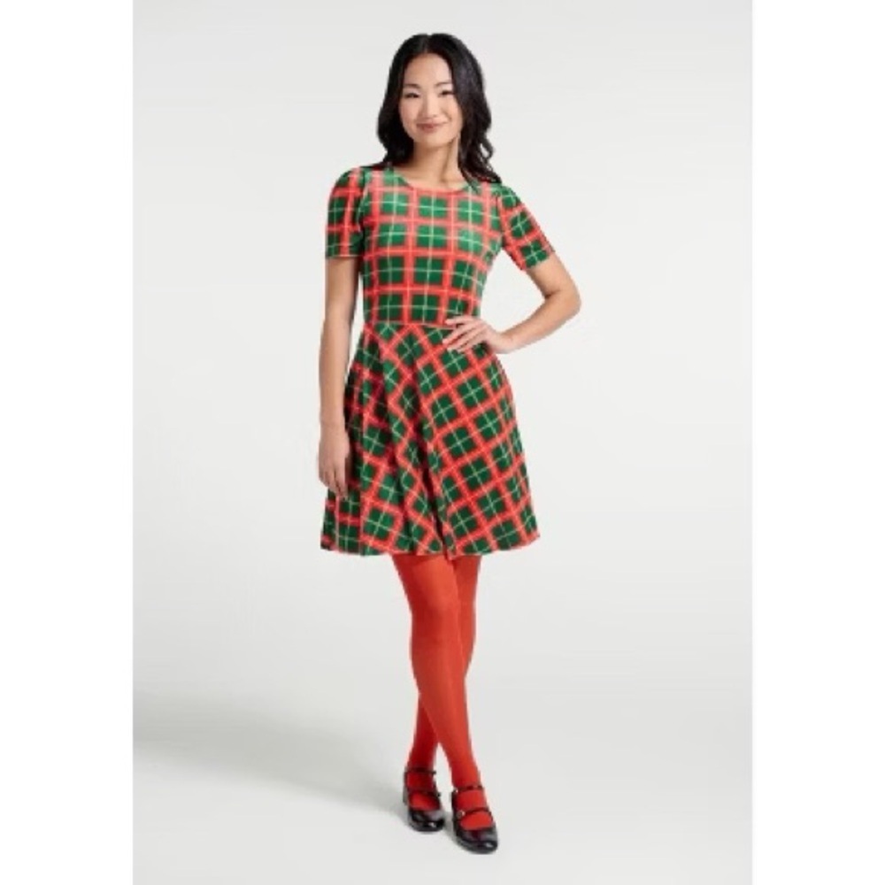 NWT ModCloth Party Favors Fit and Flare Green and Red Plaid Dress